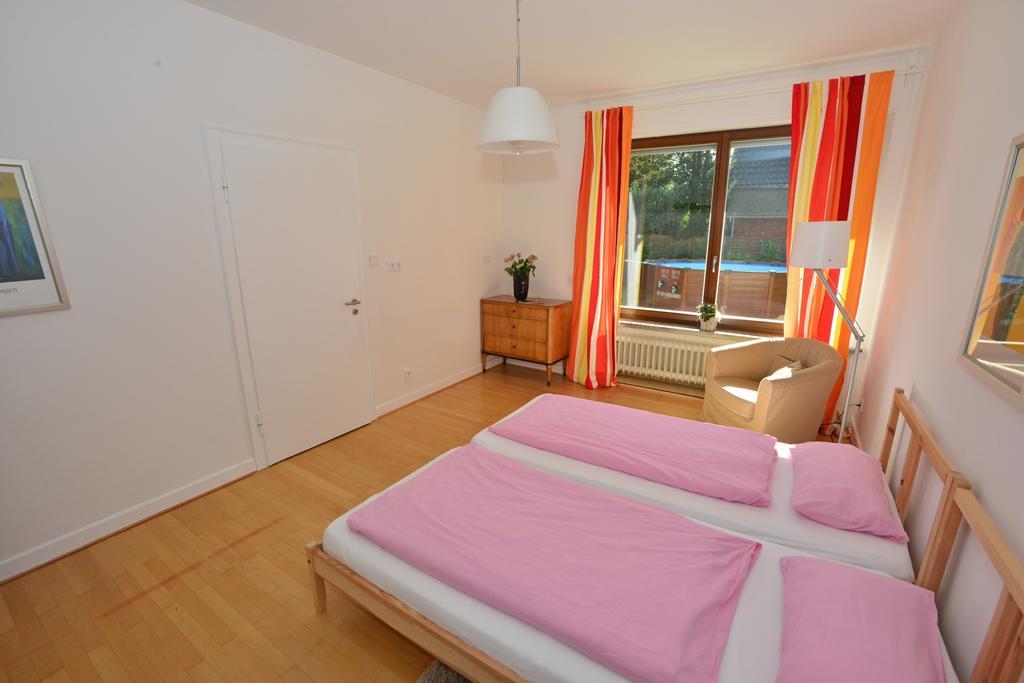 Moderne Ferienwohnung Deichstrasse Хенеф Стая снимка